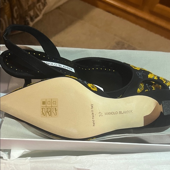 Manolo Blahnik Black Heels with Yellow Floral Design - Picture 4 of 7